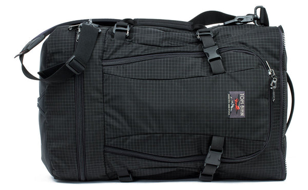 The main bag of the Hero's Journey in Black (black with grey grid) 400 Halcyon.